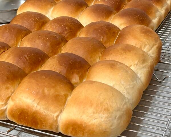 white milk rolls