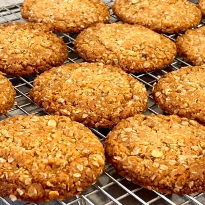 coconut oat biscuits (ANZAC)