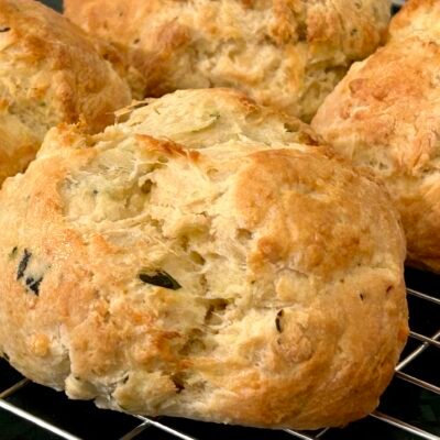 scone mature cheddar & fig