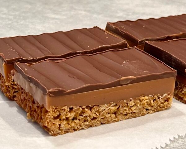 tray bake millionaires caramel flapjack