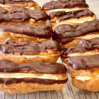 cream filled eclair
