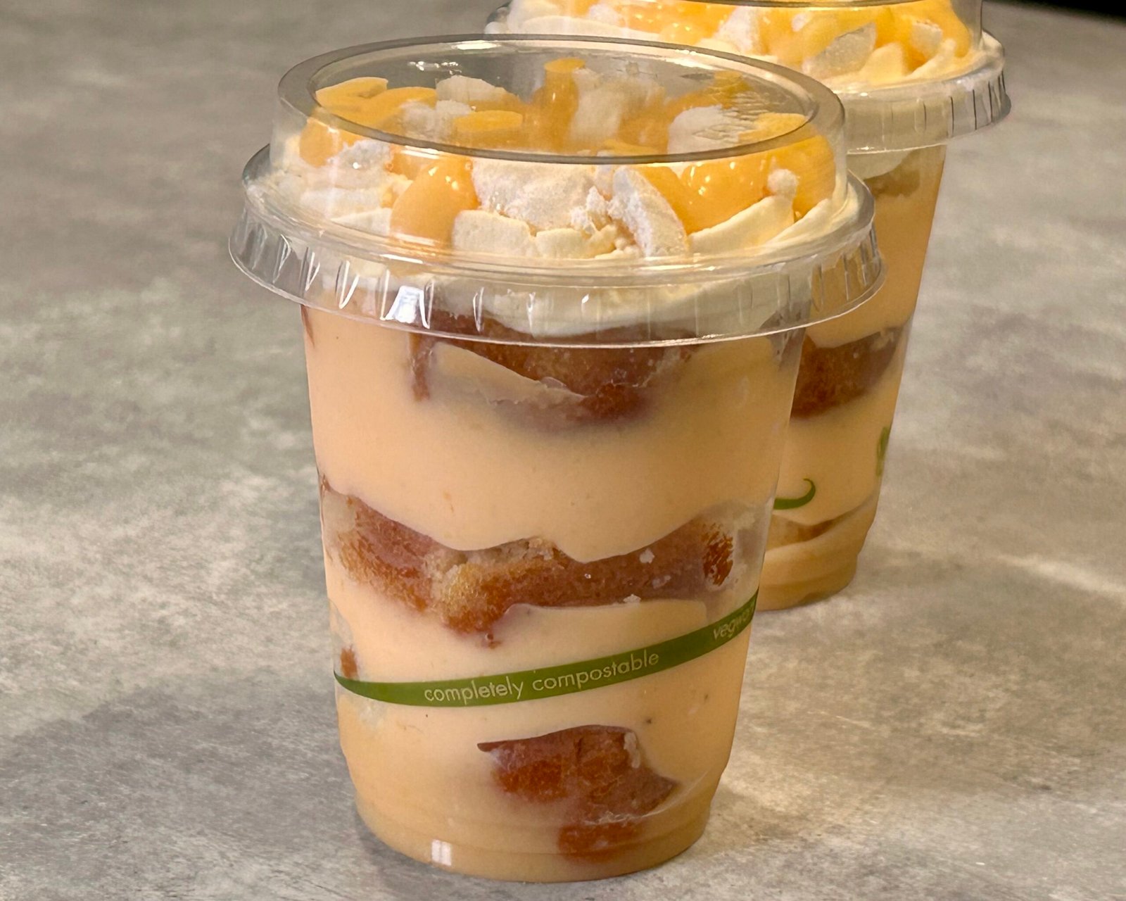 dessert lemon meringue custard cake pot (no gluten) dessert lemon meringue custard cake pot (no gluten)