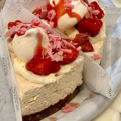 eton mess cheesecake