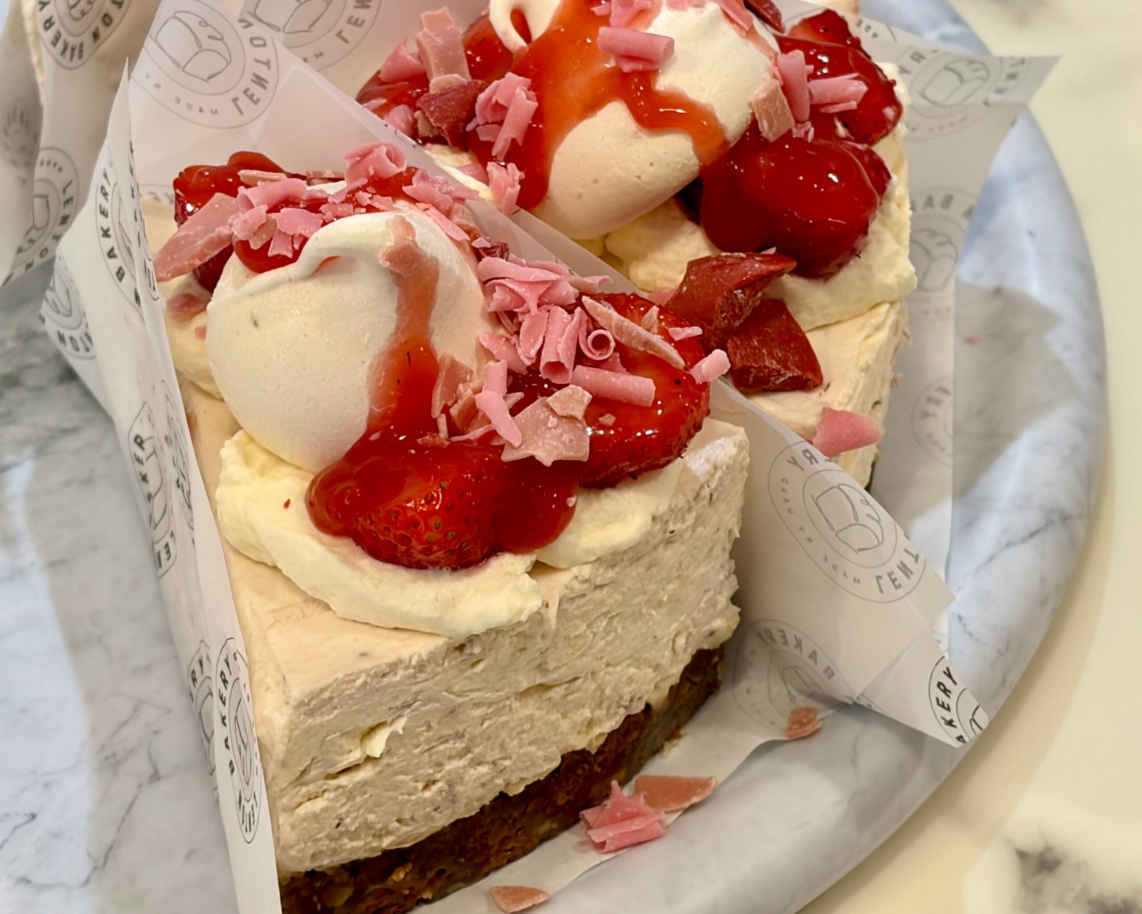 eton mess cheesecake