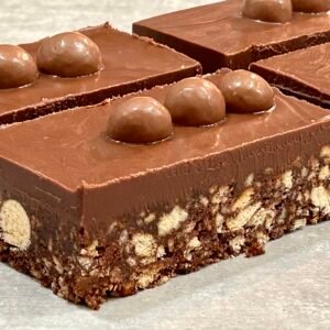 tray bake malteser tiffin